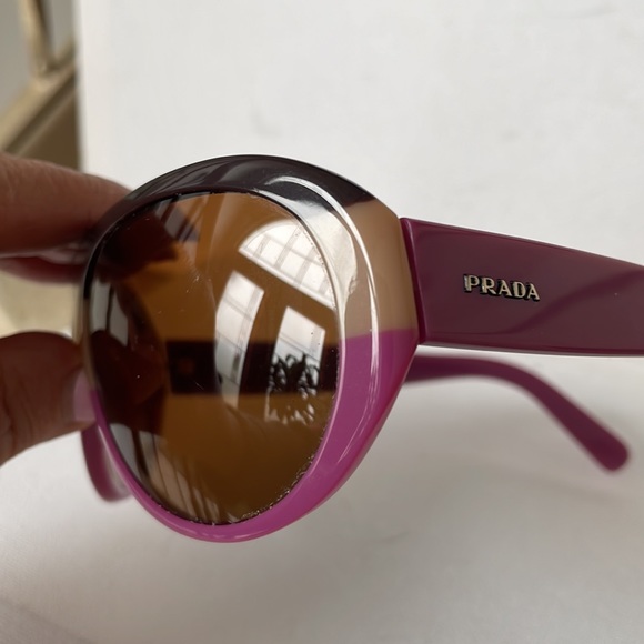 Authentic Prada Sunglasses. - Picture 8 of 12